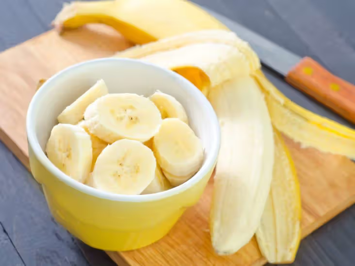 custard-and-fruits